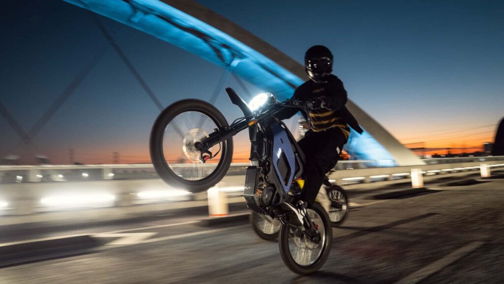 Avez-vous vu le nouveau vélo tout-terrain électrique Niu XQi3 ?