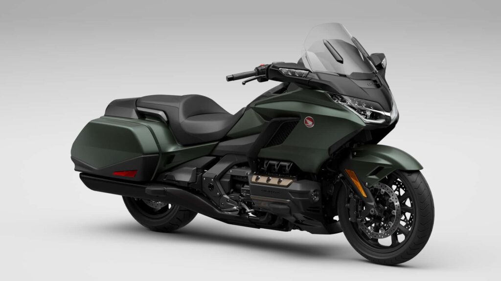 La Honda Gold Wing 2024 obtient un nouveau schéma de peinture vert mat aux États-Unis