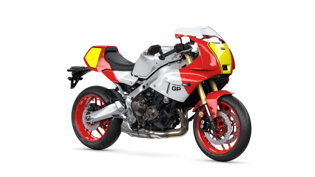 La Yamaha XSR900 GP 2024 allume instantanément un feu dans le cœur des fans de motos GP