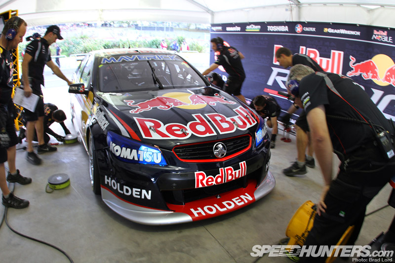 V8 Supercars: Pit Garage&nbsp;Life