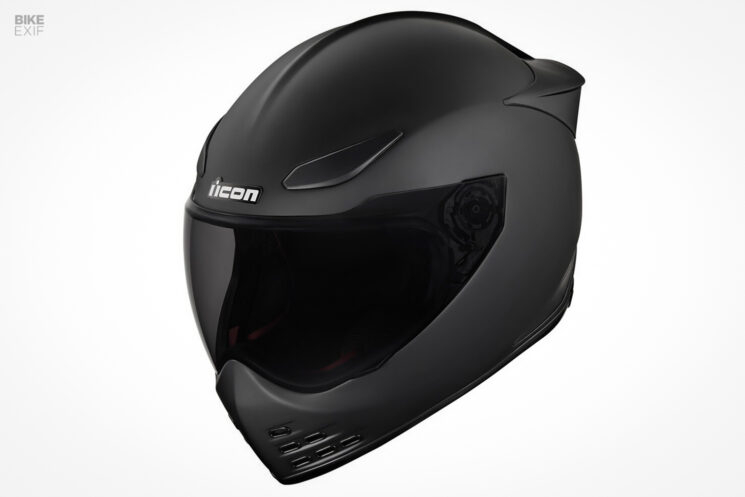 Casque de domaine ICON Cornelius Rubatone