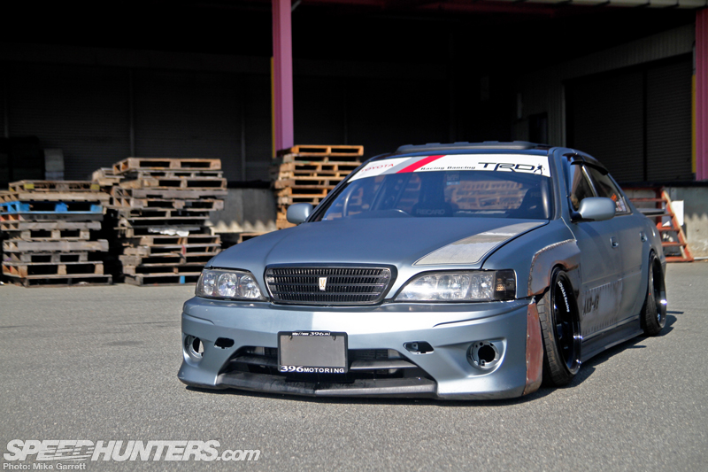 Style 396 : Un Jzx100 qui aime faire la fête