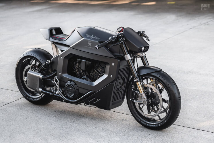 Montres Indian Scout personnalisées de Blacktrack Motors et Bell & Ross