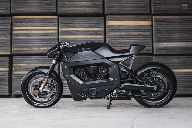 Montres Indian Scout personnalisées de Blacktrack Motors et Bell & Ross