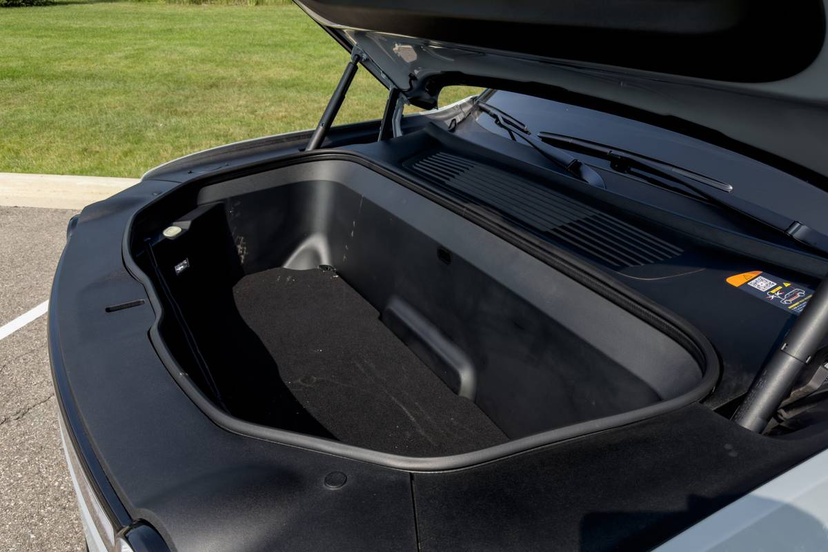 Rivian R1S 2023 |  Photo Wash wash par Aaron Bragman