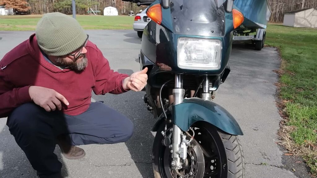 Cette Yamaha FJ1987 1200 qui est assise depuis 20 ans fonctionnera-t-elle ?