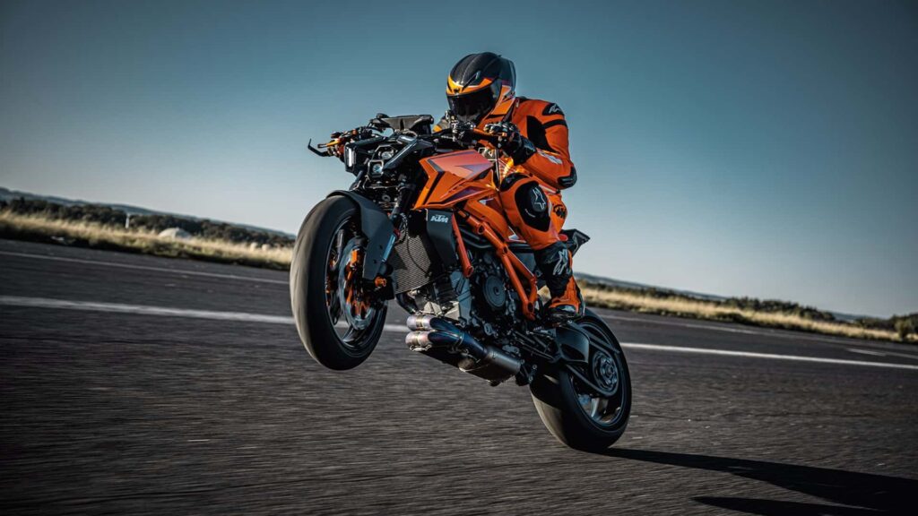 KTM dévoile la 1390 Super Duke R Evo 2024