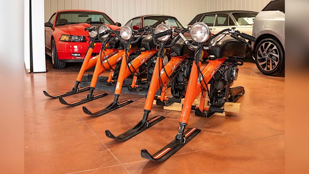 Quelqu'un vend actuellement un pack de 5 Chrysler Sno-Runner ensemble