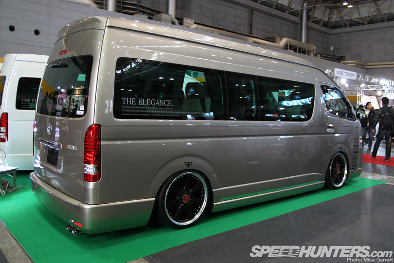 Osaka-Auto-Messe-13-12