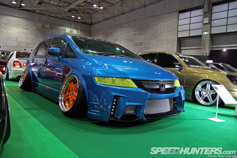 Osaka-Auto-Messe-13-08