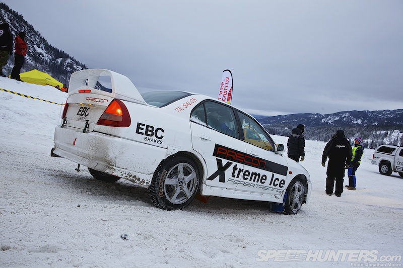 Gatebil on ice