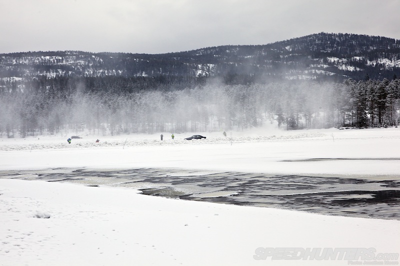 Gatebil on ice