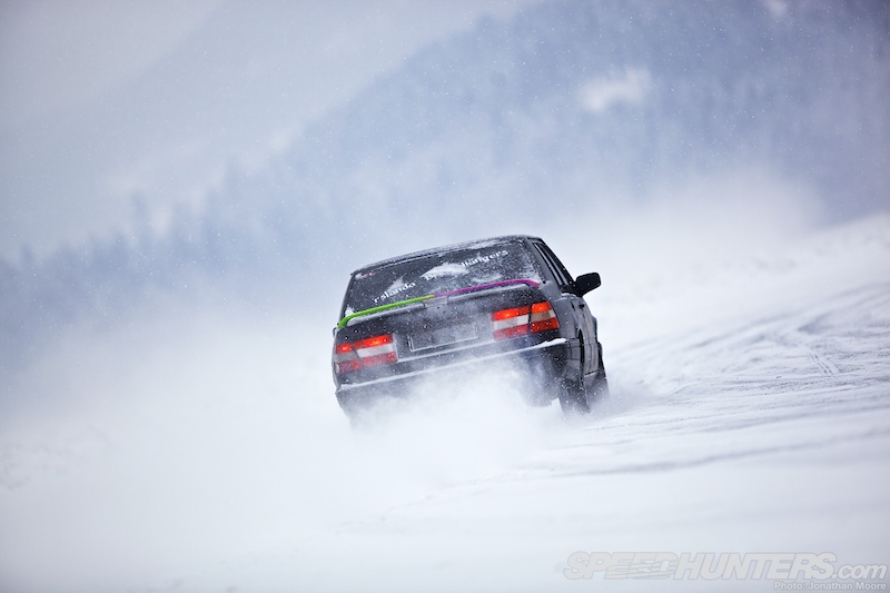Gatebil on ice