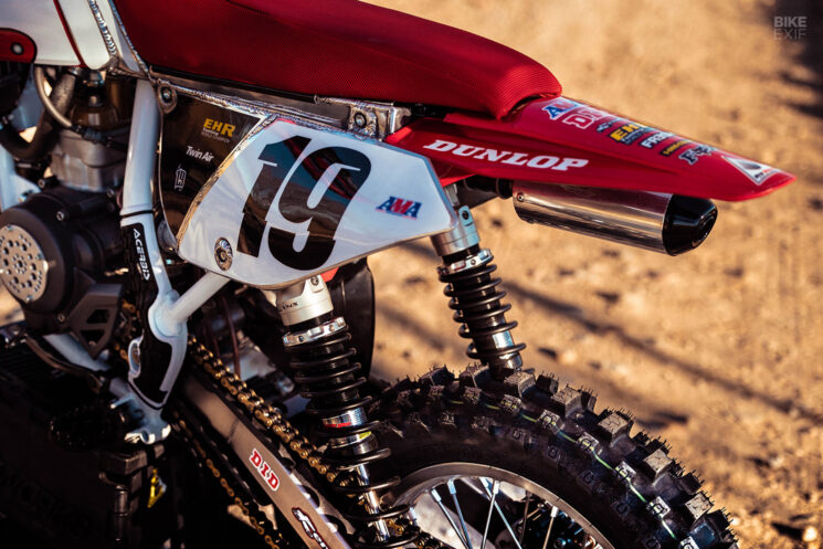 Mini vélo de motocross KTM personnalisé par A Nineteen Built
