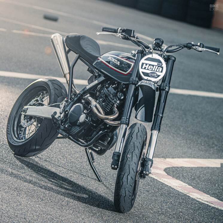 Supermotard Honda Dominator par Hardcore Division