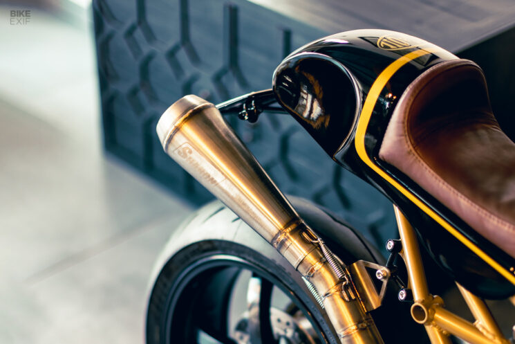 Ducati Monster S2R 1000 personnalisée par Gas & Oil
