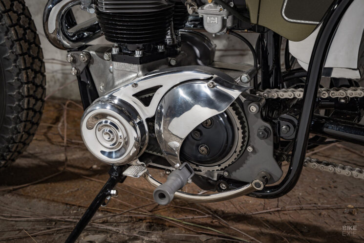 Triumph TR6 vintage par Heiwa MC