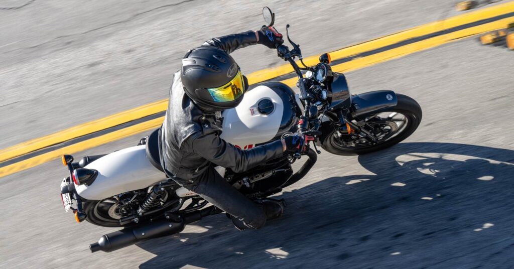 Premier tour : le croiseur de poids moyen Royal Enfield Shotgun 650 2024