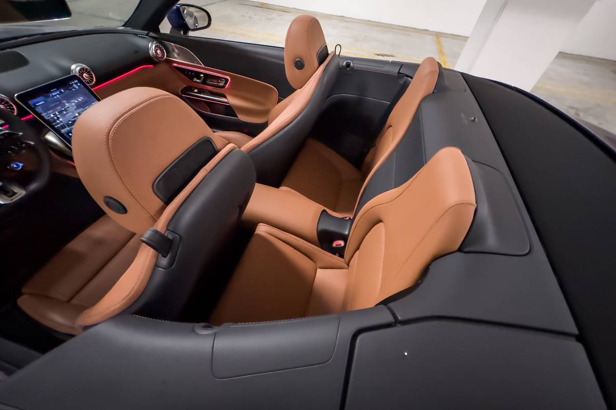 Mercedes-AMG SL 43 2024 |  Photo Wash wash par Aaron Bragman