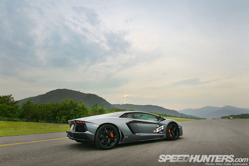 Aventador-06