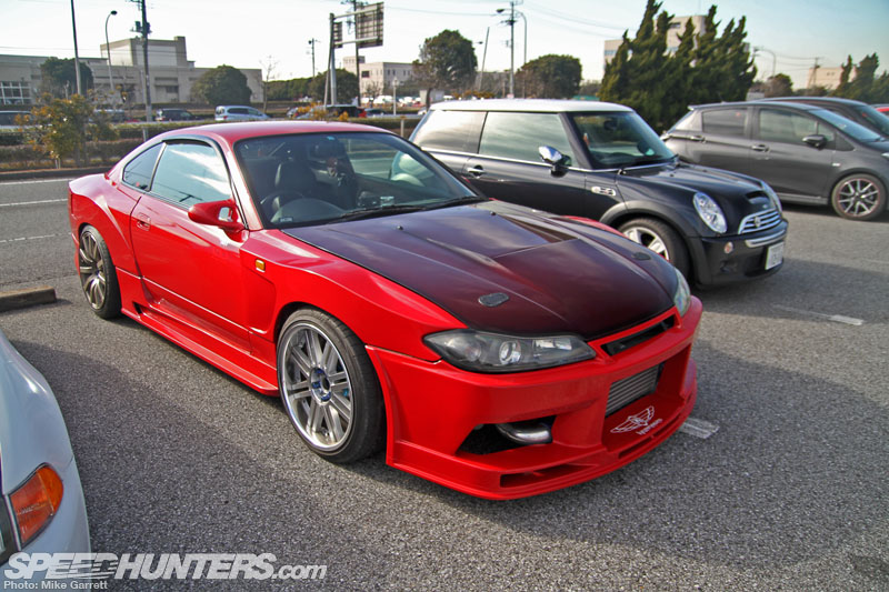 Tokyo-Auto-Salon-2013-Parking-Lot-36