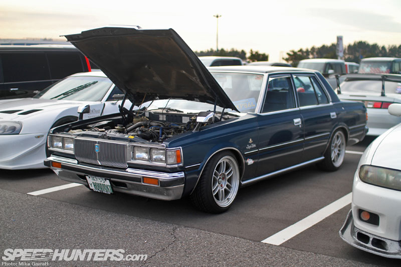 Tokyo-Auto-Salon-2013-Parking-Lot-18