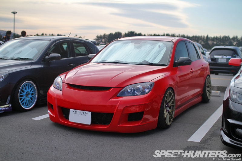 Tokyo-Auto-Salon-2013-Parking-Lot-20