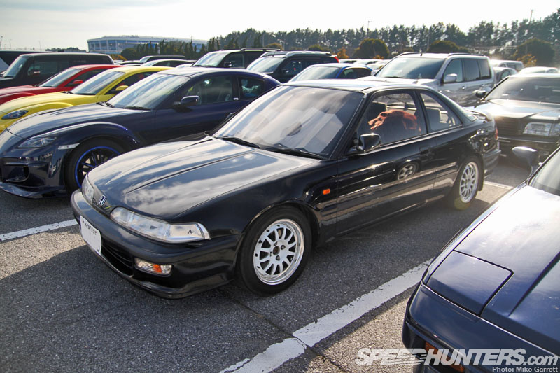 Tokyo-Auto-Salon-2013-Parking-Lot-07