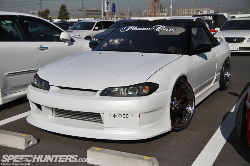 Tokyo-Auto-Salon-2013-Parking-Lot-01