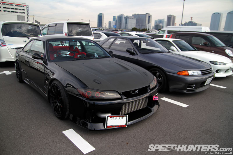 Tokyo-Auto-Salon-2013-Parking-Lot-14