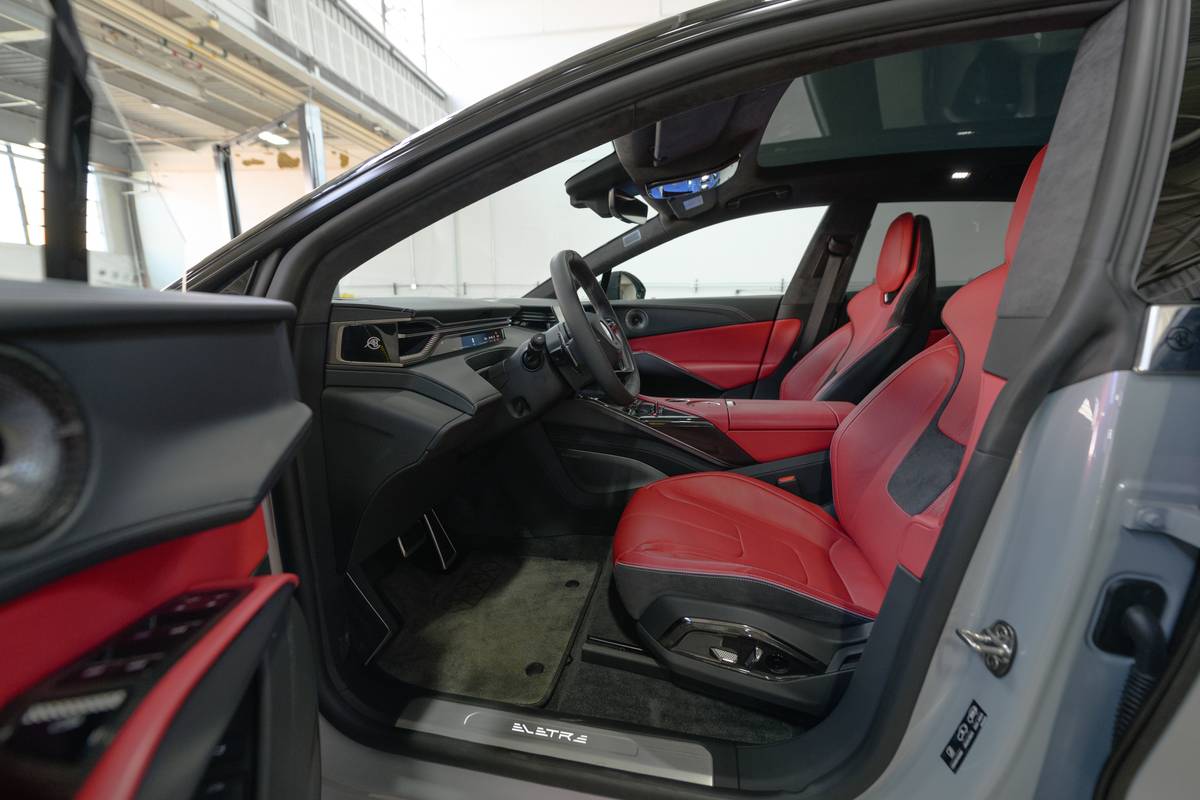 Lotus Eletre R 2024 | Photo Wash wash par Steven Pham
