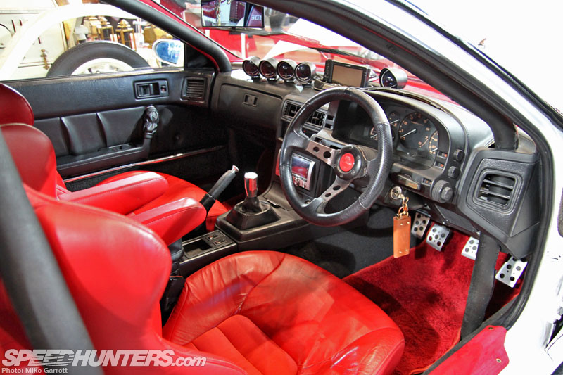 Tokyo-Auto-Salon-2013-Spotlights-Mike-08