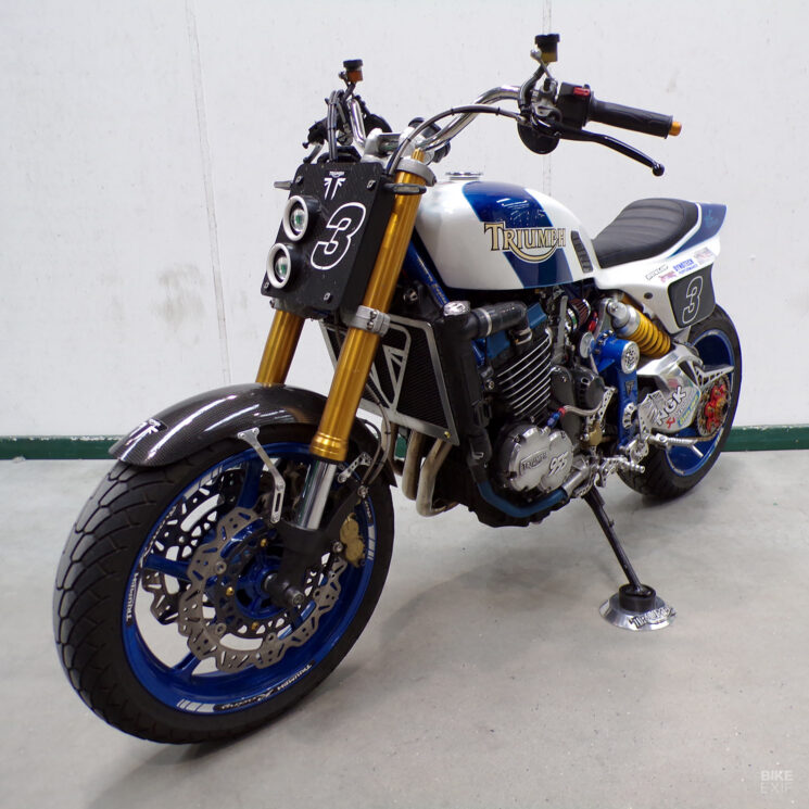 Triumph Sprint personnalisée avec moteur Thunderbird 900