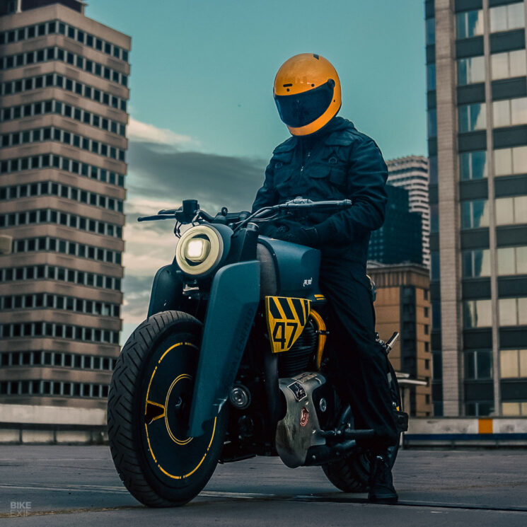 Fusil de chasse Royal Enfield 650 personnalisé pour le film The Kitchen