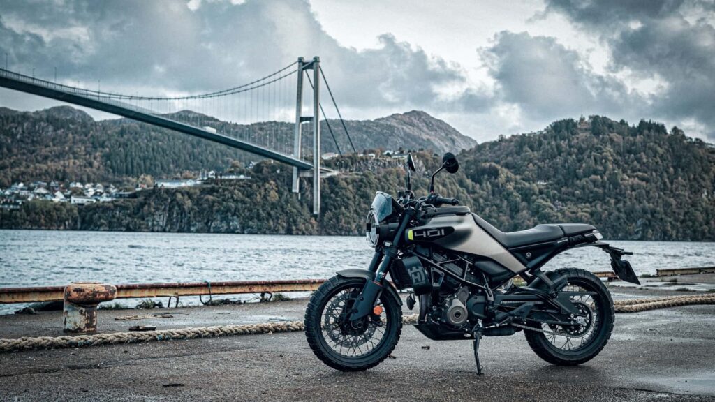 Husqvarna annonce les prix des Vitpilen 250 et Svartpilen 401 2024 en Inde