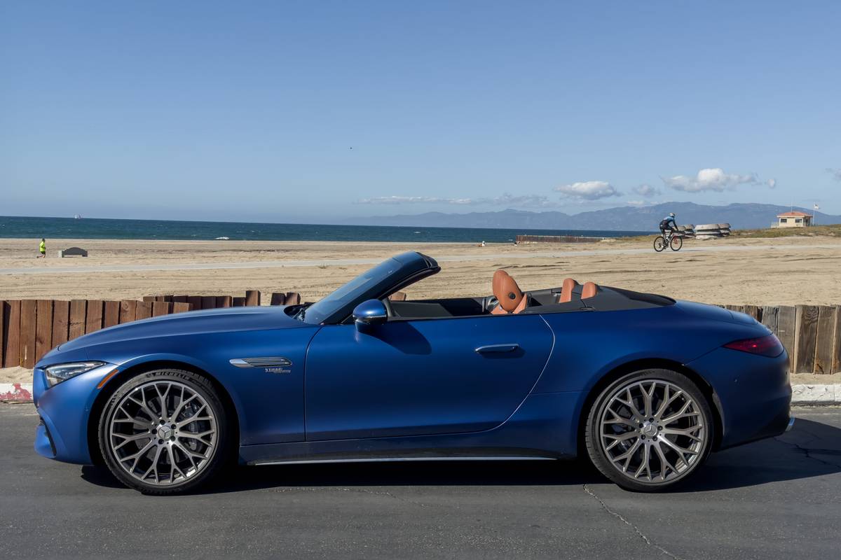 Mercedes-AMG SL 43 2024 |  Photo Wash wash par Aaron Bragman
