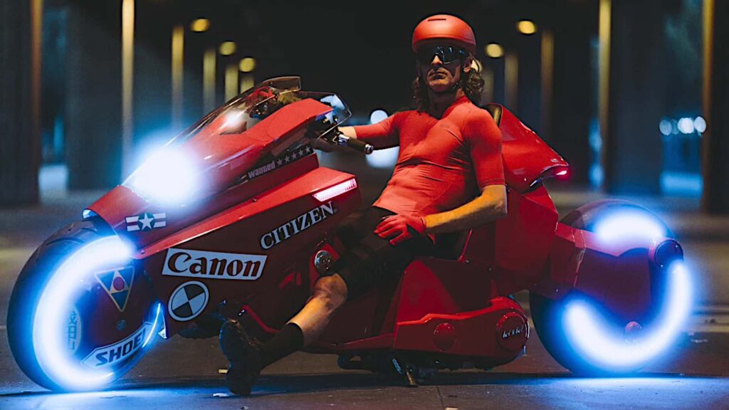 Quelqu'un a donné vie au vélo de Kaneda d'Akira, et c'est une moto qui fonctionne