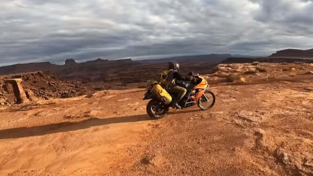 Une Suzuki Hayabusa est-elle un bon vélo d'aventure ?