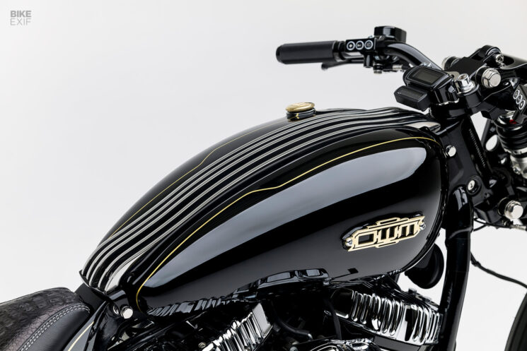 Harley Softail personnalisé par One Way Machine