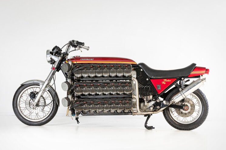 Whitelock 4,2 litres 48 cylindres Kawasaki deux temps