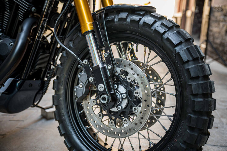 Scrambler de rue Harley XR1200 par Macco Motors