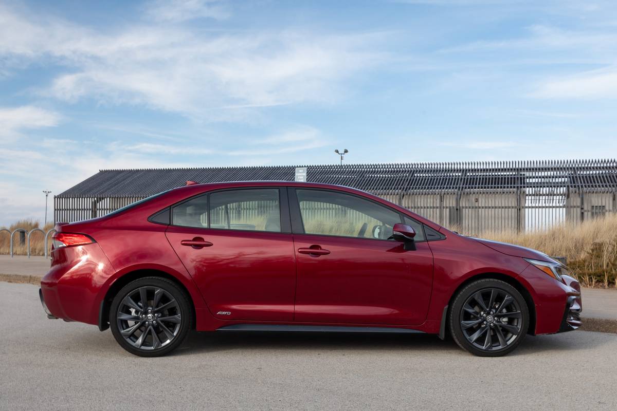 Toyota Corolla hybride 2024 |  Photo Wash wash par Christian Lantry