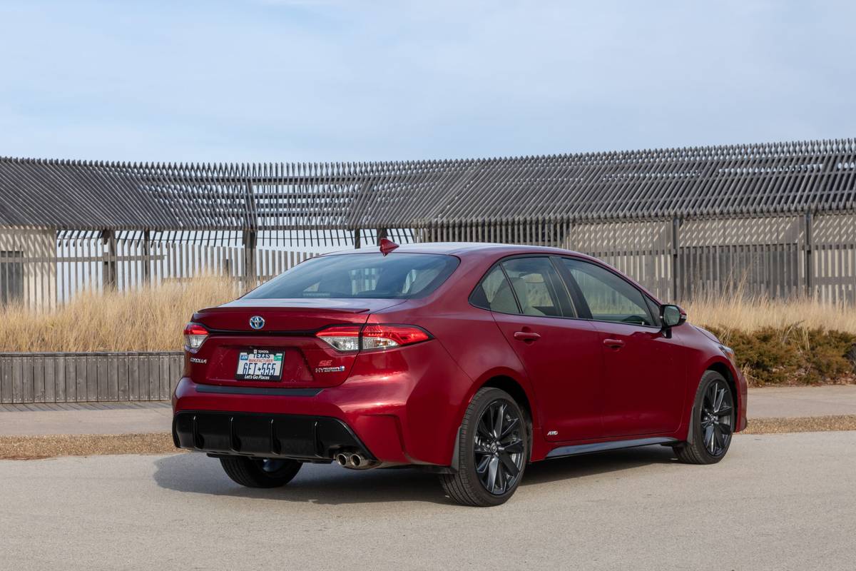 Toyota Corolla hybride 2024 |  Photo Wash wash par Christian Lantry