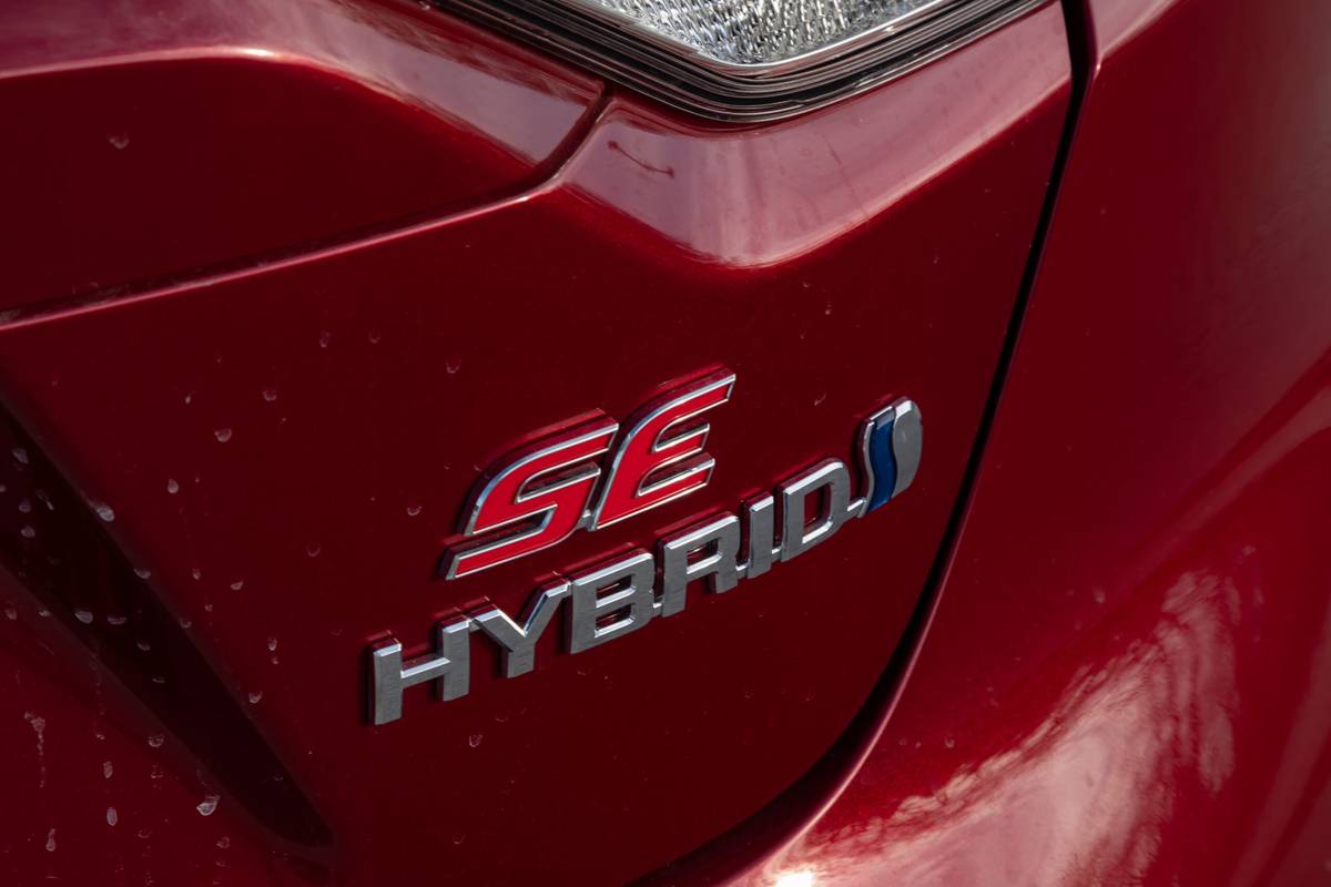 Toyota Corolla hybride 2024 |  Photo Wash wash par Christian Lantry