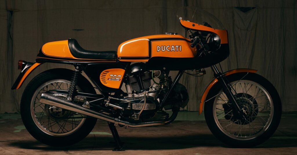 Légende vivante : Une Ducati 750 Sport « Z Stripe » de 1972 méticuleusement restaurée