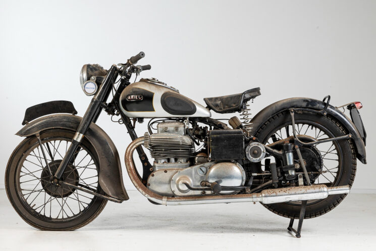 1950 Ariel Square Four 4G Mark I aux enchères Bonhams de février