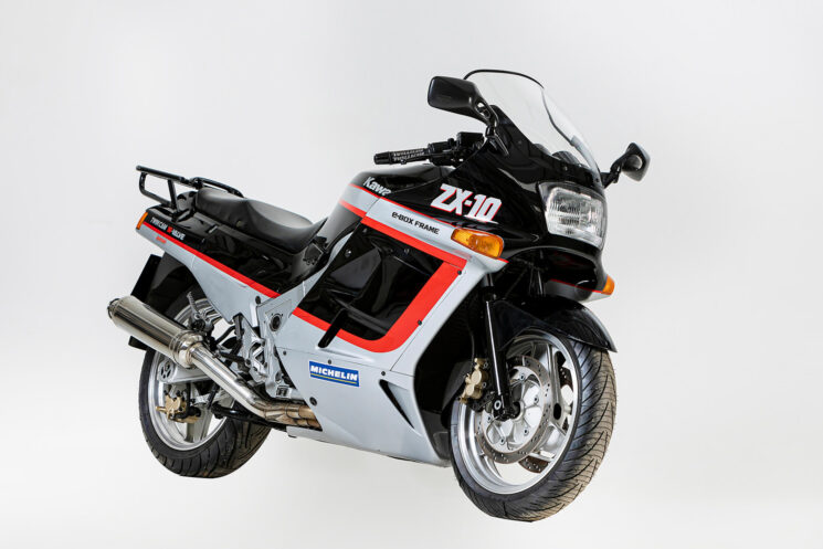 Kawasaki ZX-10 1989 chez Bonhams