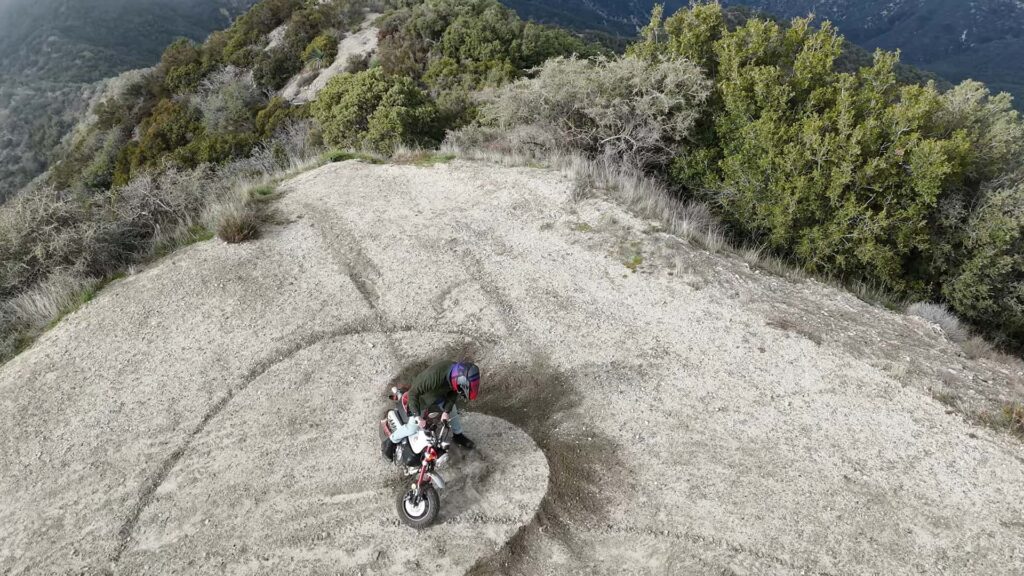 Que se passe-t-il lorsque vous quittez la route avec un Honda Monkey ?