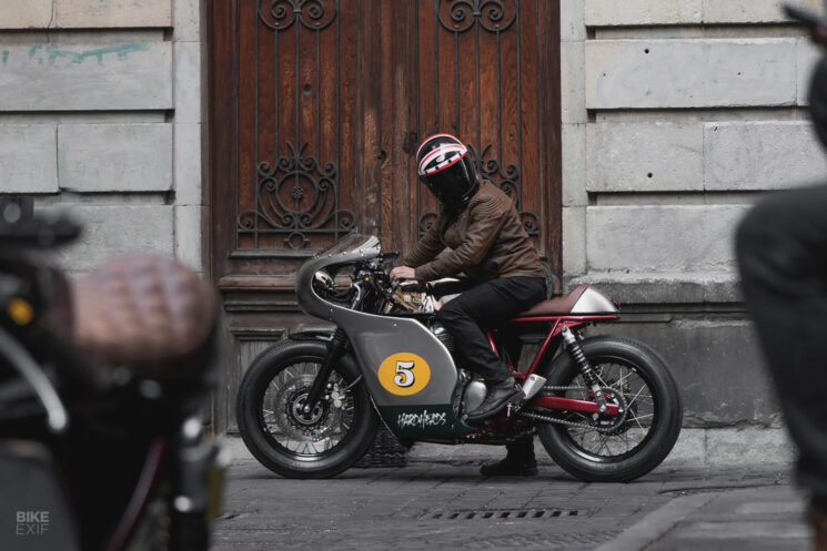 Royal Enfield Continental GT café racer par Hardheads Motostudio