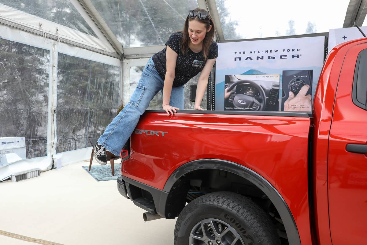 ford ranger xlt 2024 23 marche arrière extérieure à l'échelle jpg